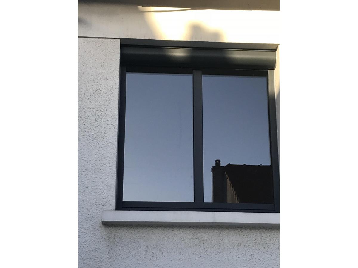 Fenêtre AM X noir 2100 sabl